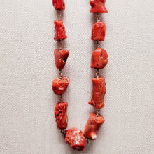 Carica l&#39;immagine nel visualizzatore di Gallery, Collana corallo CL4042
