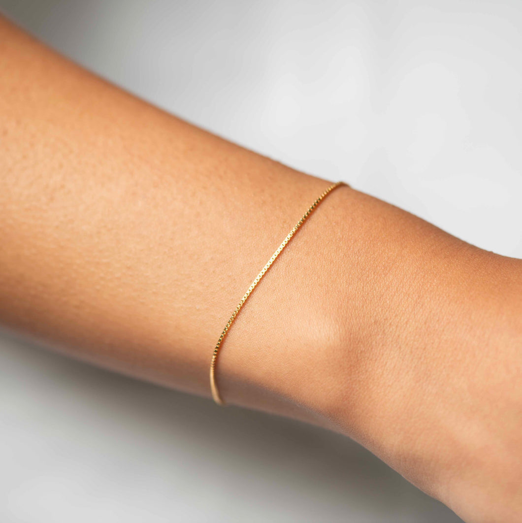 Bracciale saldato V0 oro giallo
