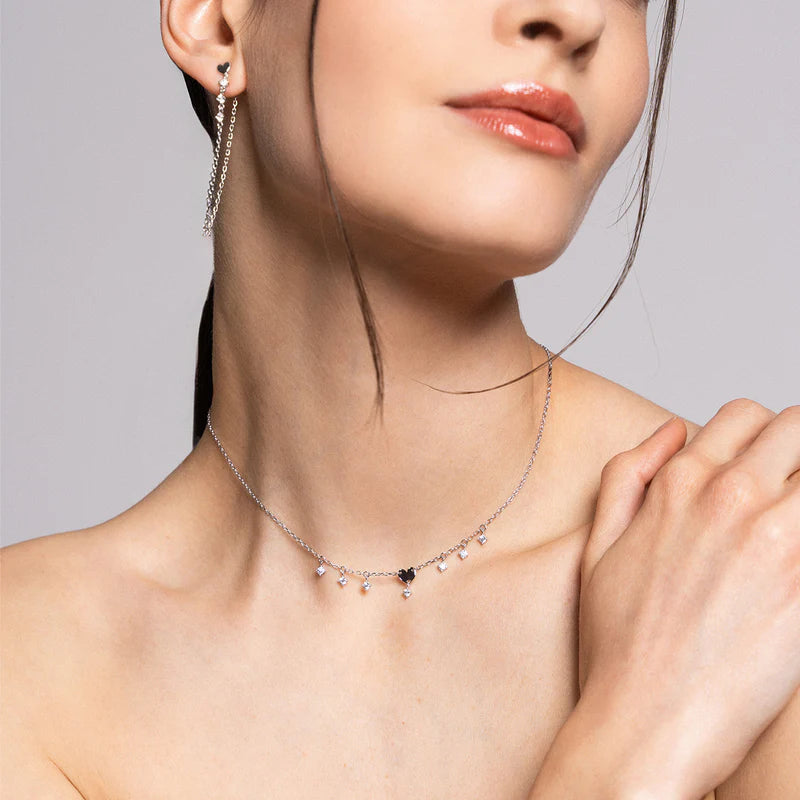 Girocollo mini cuore e punti luce pendenti