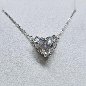 Girocollo punto luce cuore Lab grown