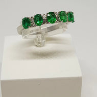 Anello riviera con smeraldi