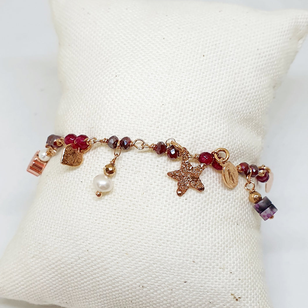 Bracciale multipendente pietre rosse, perline BR3135